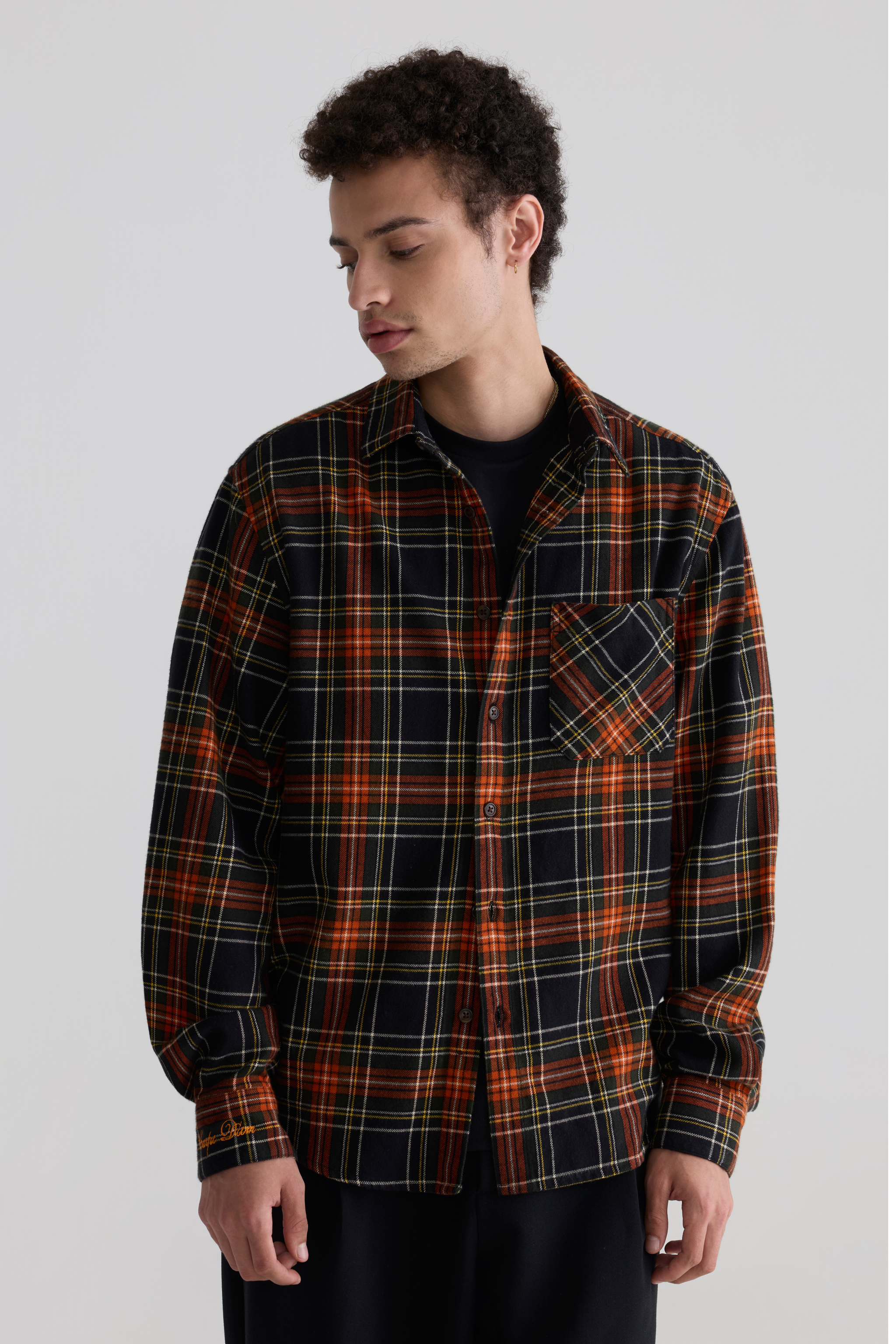 BLACK - SIGNATURE CHECKED FLANNEL SHIRT