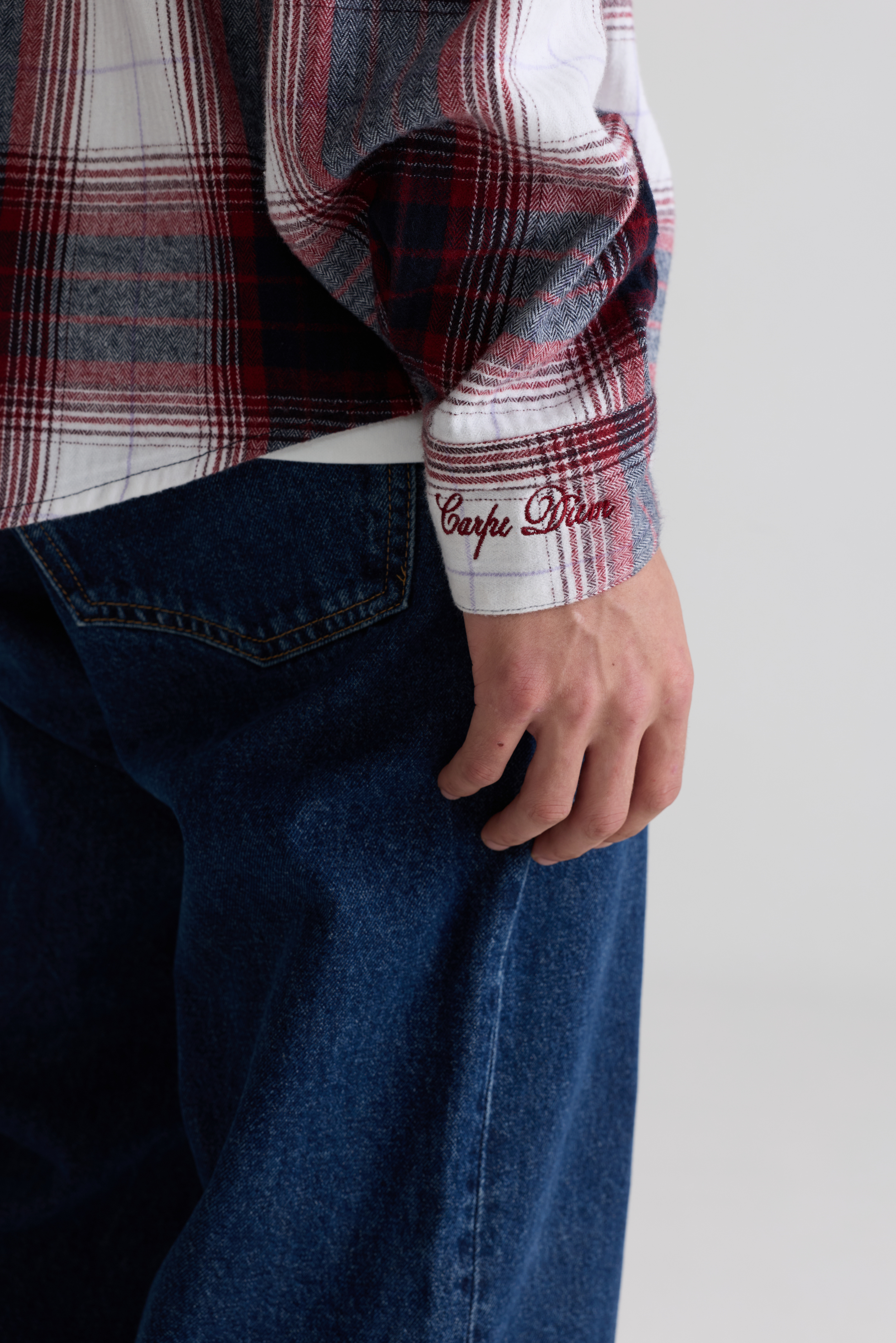 WHITE - SIGNATURE CHECKED FLANNEL