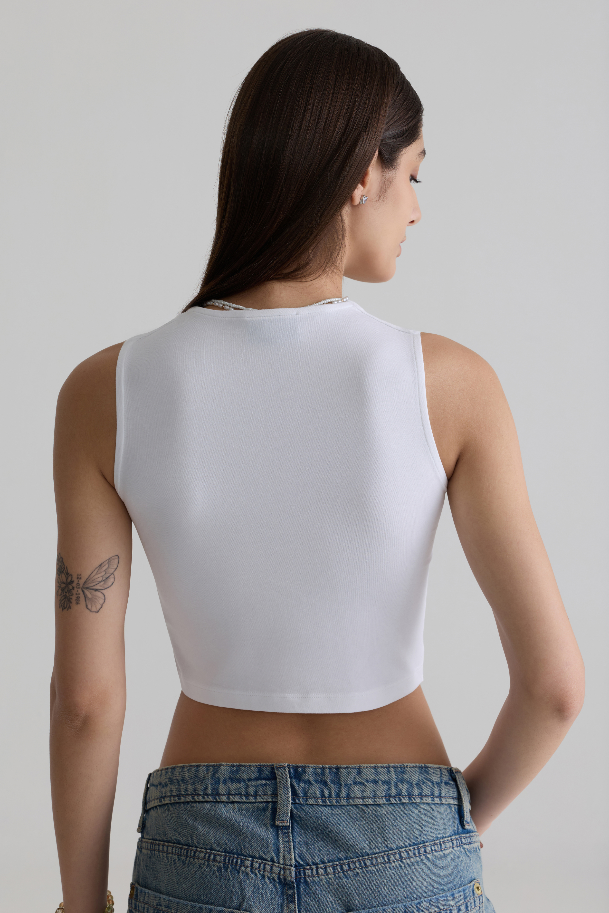 WHITE - TWO LAYERED CROP TOP