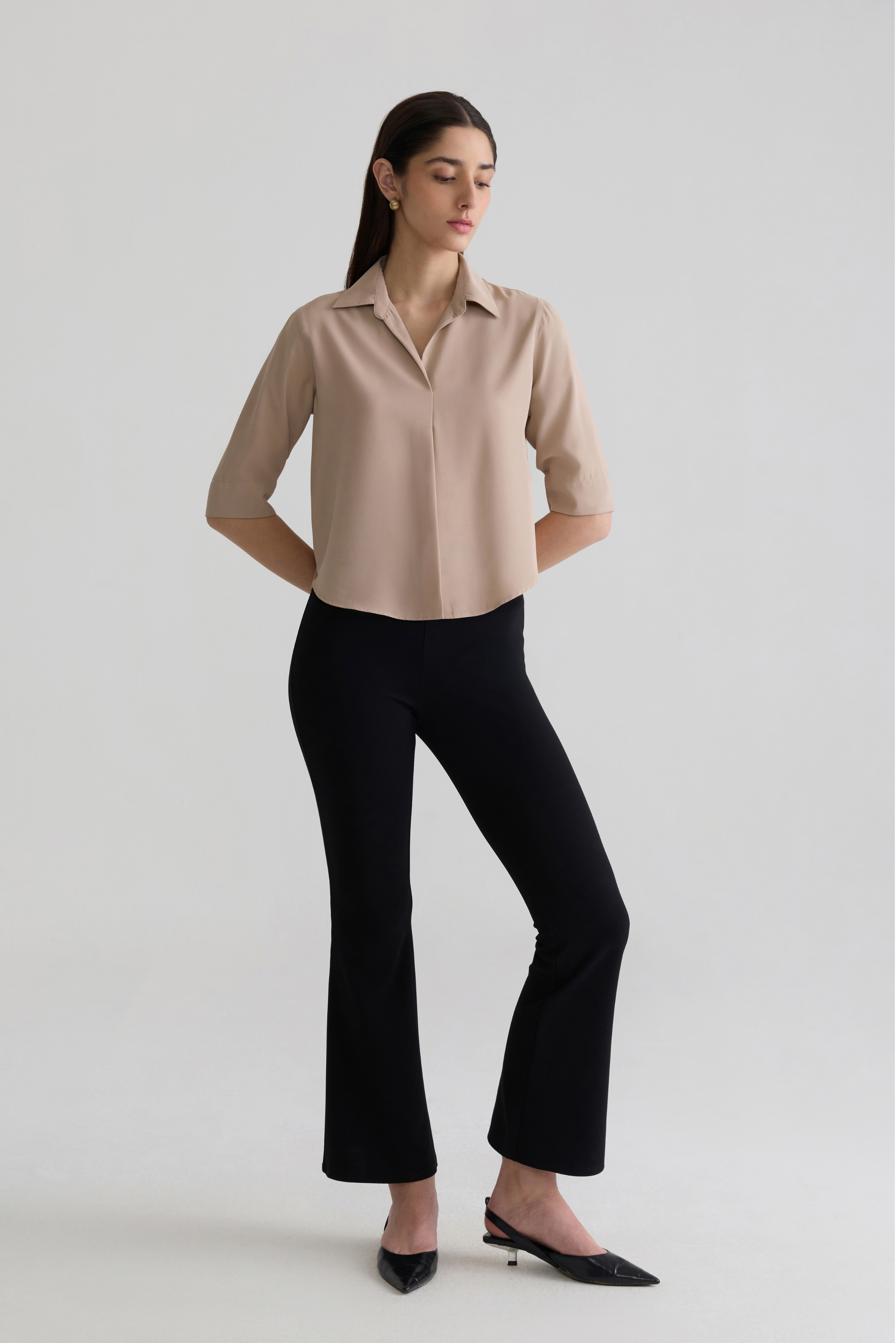 BEIGE - WOMEN'S SKIPPER COLLAR TOP