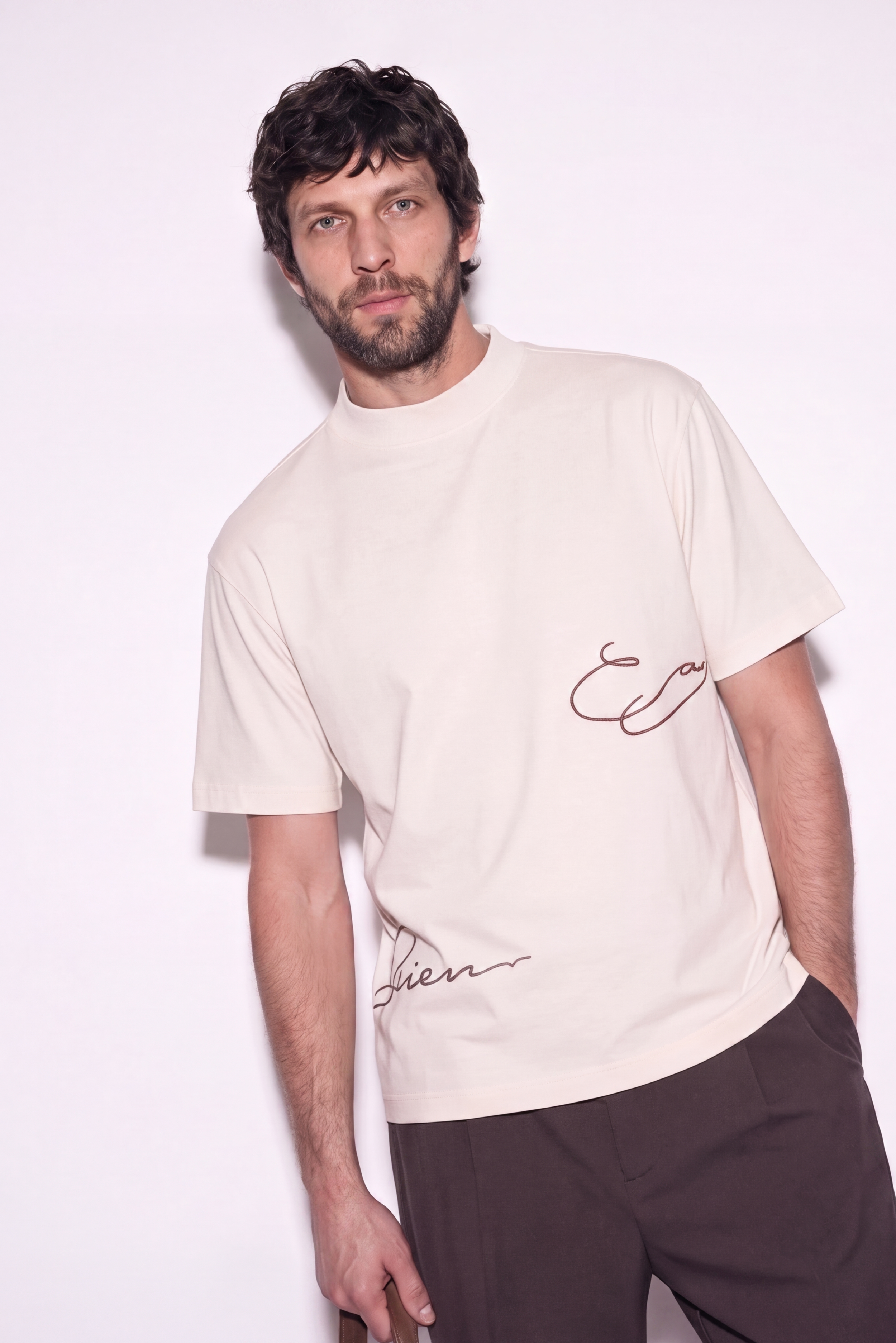 FRENCH VANILLA - CARPE DIEM CALLIGRAPHY PRINTED TEE