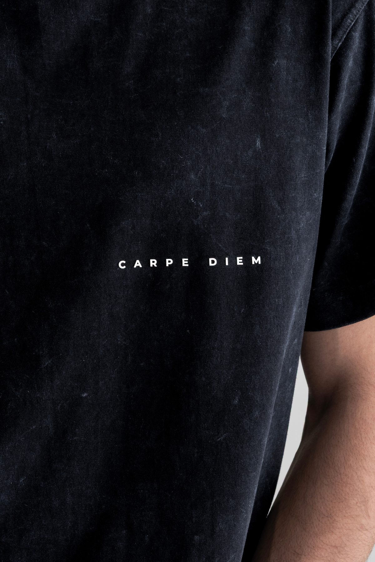 ACID WASH BLACK - CARPE DIEM MINIMAL PRINTED TEE