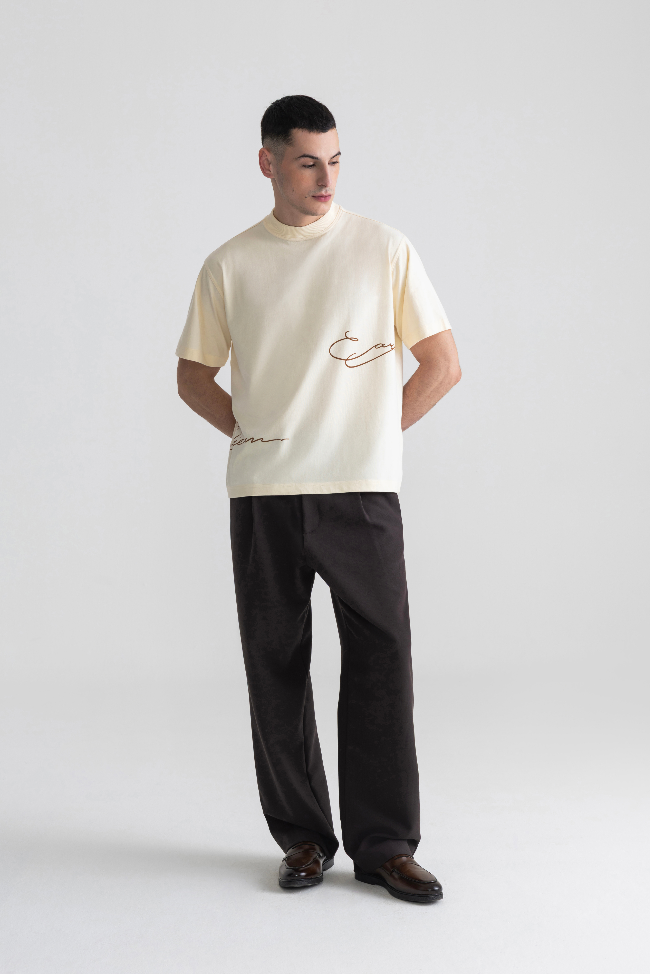 FRENCH VANILLA - CARPE DIEM CALLIGRAPHY PRINTED TEE