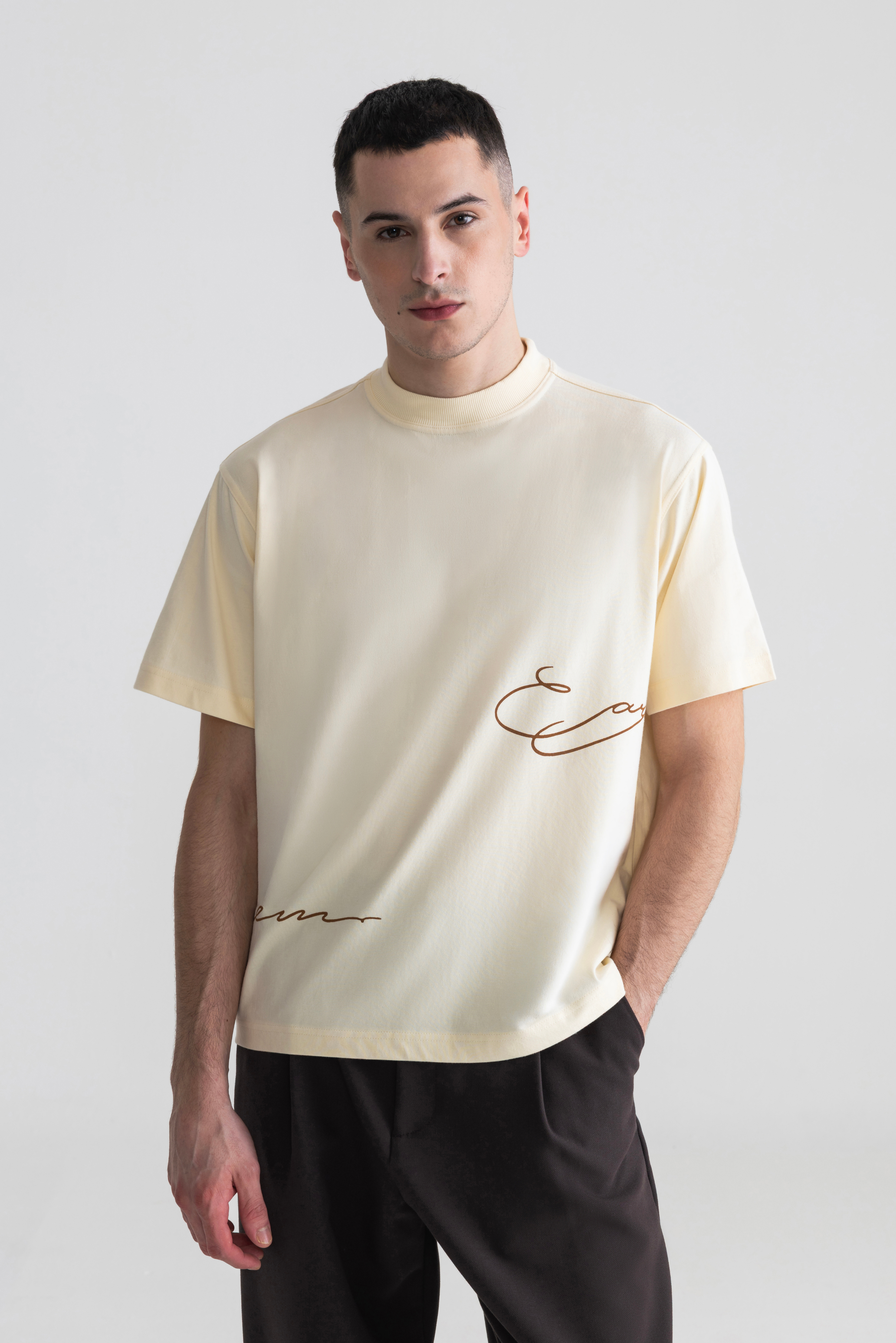 FRENCH VANILLA - CARPE DIEM CALLIGRAPHY PRINTED TEE